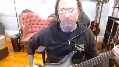 Snapshot of longhair021 chatting on 21, 9, 2025 longhair online show from 21, 9, 2025
