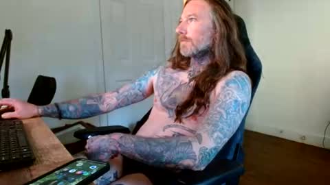 Snapshot of longhair021 chatting on 2, 7, 2026 longhair online show from 2, 7, 2026