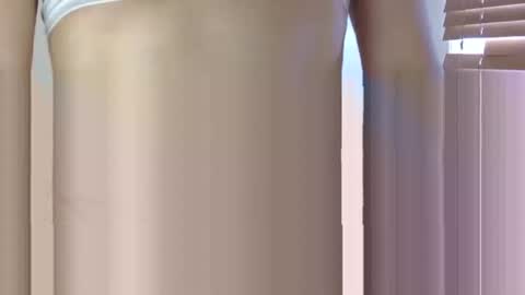 Snapshot of longlegstammy chatting on 23, 3, 2026 Cutenurse91 online show from 23, 3, 2026