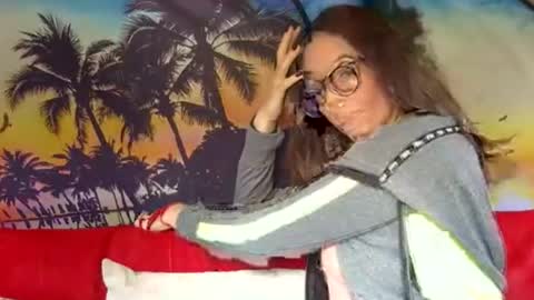 Snapshot of longlegstammy chatting on 24, 7, 2026 Cutenurse91 online show from 24, 7, 2026