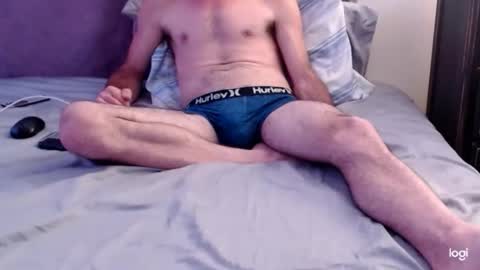 Snapshot of longstroken07 chatting on 16, 4, 2026 longstroken07 online show from 16, 4, 2026