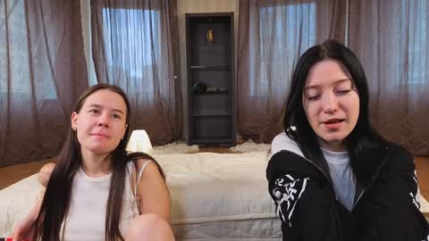 Snapshot of lookatmehabibi_ chatting on 1, 10, 2025 Adele Ellie and Lou Sally Dana and Bonnie online show from 1, 10, 2025