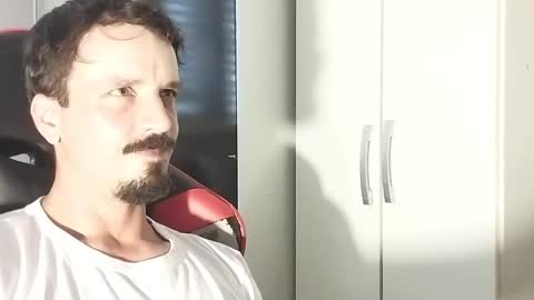 Snapshot of lookaz4010 chatting on 21, 2, 2025 Lucas online show from 21, 2, 2025