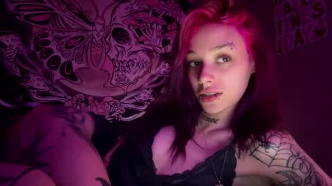 lookingforlona online show from 28, 9, 2025