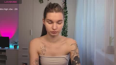 Snapshot of lookluna chatting on 27, 3, 2026 Luna online show from 27, 3, 2026