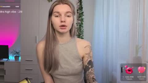 Snapshot of lookluna chatting on 27, 3, 2026 Luna online show from 27, 3, 2026