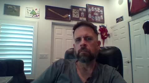 Snapshot of lookyherre chatting on 17, 4, 2026 lookyherre online show from 17, 4, 2026