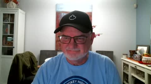 Snapshot of loop102 chatting on 30, 7, 2026 loop102 online show from 30, 7, 2026