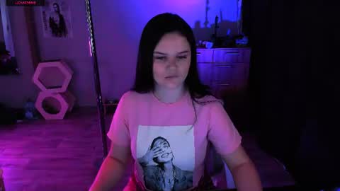Lora Cain online show from 30, 6, 2026