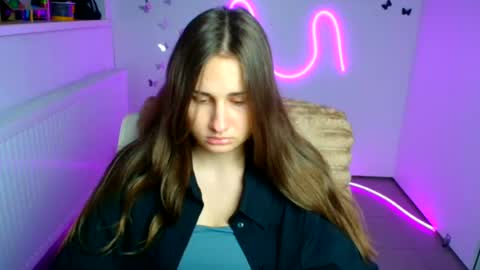 Lora online show from 27, 6, 2026