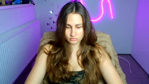 Lora online show from 7, 7, 2026