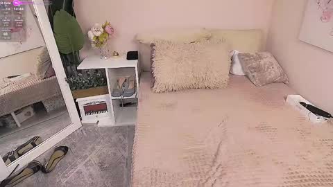 Snapshot of lorabigass chatting on 25, 4, 2026 Lora online show from 25, 4, 2026
