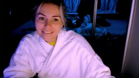 Snapshot of loraboyar chatting on 10, 10, 2025 Lora online show from 10, 10, 2025