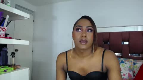 Loraine online show from 15, 12, 2025