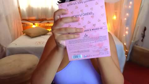 Snapshot of loreaniss chatting on 21, 10, 2025 loreanis online show from 21, 10, 2025