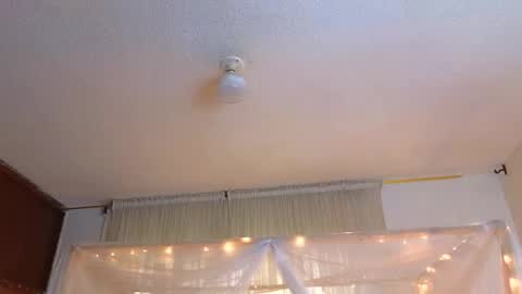 Snapshot of loreaniss chatting on 20, 11, 2025 loreanis online show from 20, 11, 2025