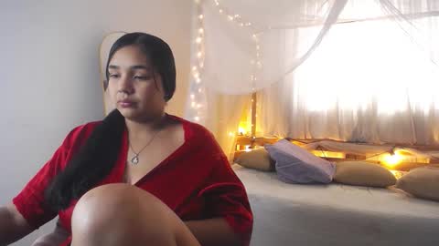 Snapshot of loreaniss chatting on 14, 12, 2025 loreanis online show from 14, 12, 2025