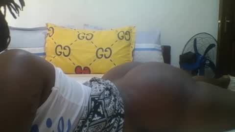 Snapshot of loreencutie chatting on 23, 10, 2025 loreen online show from 23, 10, 2025