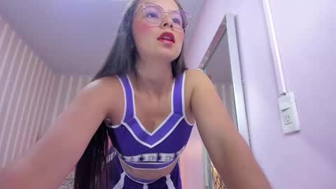 lorelaigiven online show from 13, 11, 2025