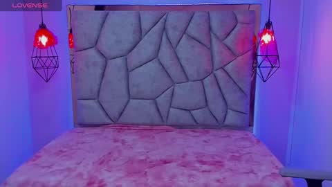 lorem_adams online show from 14, 2, 2025