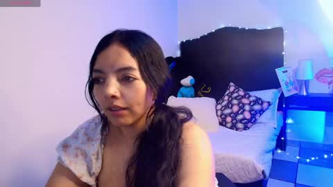 Snapshot of loren_44tits chatting on 14, 5, 2026 Loren online show from 14, 5, 2026