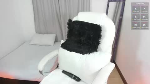 Snapshot of lorena_5 chatting on 1, 2, 2025 Lorena  online show from 1, 2, 2025