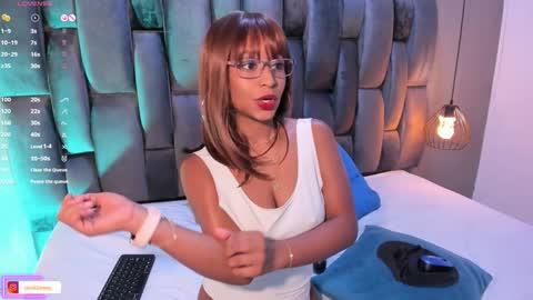 Snapshot of lorena_vieira_ chatting on 24, 1, 2025 Lorena Vieira online show from 24, 1, 2025