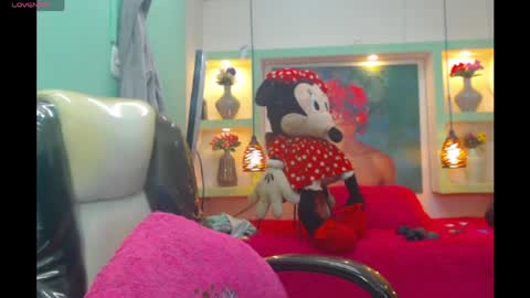 Snapshot of lorenapinto_ chatting on 24, 4, 2026 lore online show from 24, 4, 2026