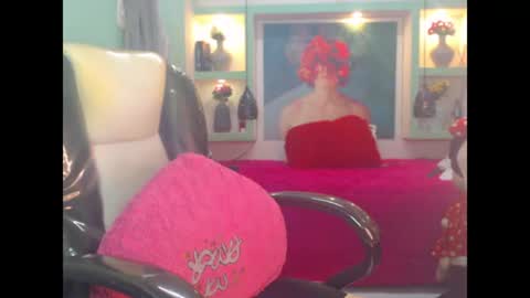 Snapshot of lorenapinto_ chatting on 31, 7, 2026 lore online show from 31, 7, 2026