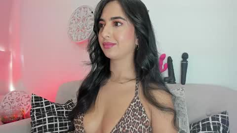 Snapshot of lorens_martin chatting on 15, 1, 2025 L O R E N online show from 15, 1, 2025