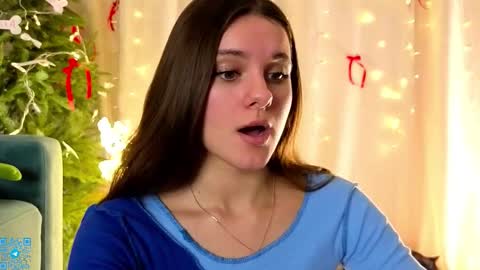 Chloe for Fan BlackHole online show from 20, 12, 2025