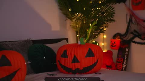 LoretteLorena online show from 24, 10, 2025