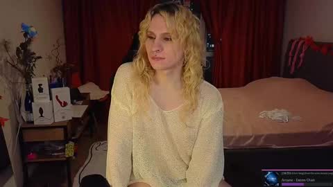 Lori -----------------------------------    online show from 19, 12, 2024