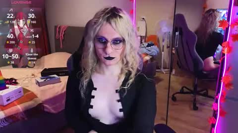 Lori -----------------------------------    online show from 29, 10, 2025