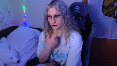 Lori -----------------------------------    online show from 15, 1, 2026