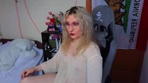 Snapshot of lori_myaf chatting on 5, 3, 2026 Lori ----------------------------------- online show from 5, 3, 2026