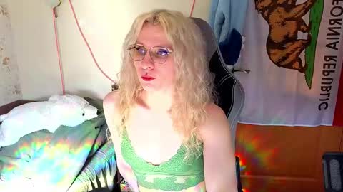 Snapshot of lori_myaf chatting on 2, 4, 2026 Lori ----------------------------------- online show from 2, 4, 2026