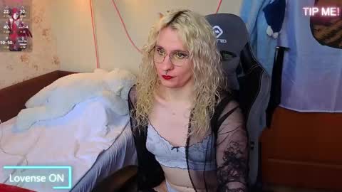 Snapshot of lori_myaf chatting on 25, 4, 2026 Lori ----------------------------------- online show from 25, 4, 2026
