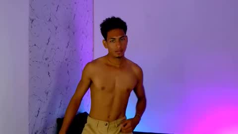 Snapshot of lorian_vikel chatting on 17, 3, 2026 Lorian Vikel online show from 17, 3, 2026