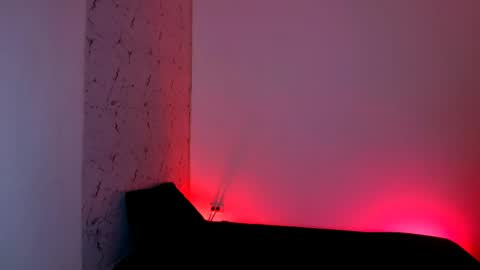 Snapshot of lorian_vikel chatting on 5, 4, 2026 Lorian Vikel online show from 5, 4, 2026