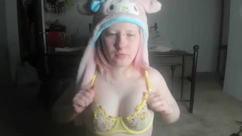 Lori Critter online show from 4, 3, 2025