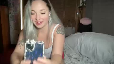 Snapshot of lorikane chatting on 31, 3, 2026 Lorelai Kane online show from 31, 3, 2026