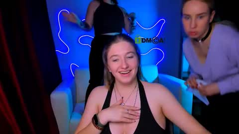 Snapshot of lorraine_carter chatting on 30, 9, 2025 Lora for u online show from 30, 9, 2025