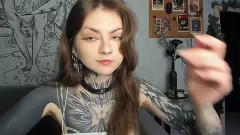 Snapshot of lostallice chatting on 4, 7, 2026 lostallice online show from 4, 7, 2026