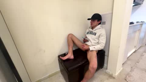 lostpuppyboy online show from 15, 2, 2026