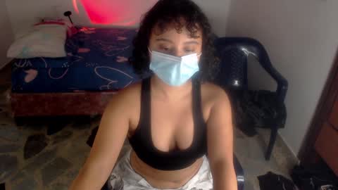 lou_cuteee online show from 7, 1, 2025