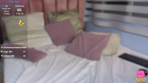 Snapshot of lou_rosse chatting on 8, 3, 2025  Lou Rosse  online show from 8, 3, 2025