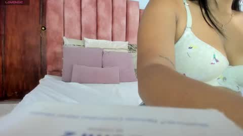 Snapshot of lou_rosse chatting on 17, 9, 2025  Lou Rosse  online show from 17, 9, 2025