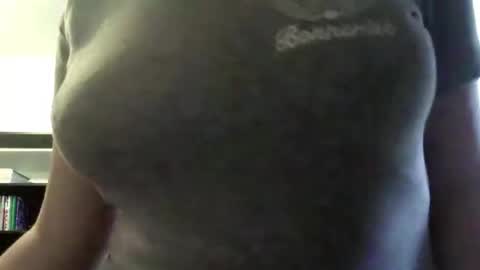 Snapshot of loudeguise chatting on 3, 5, 2026 Esma online show from 3, 5, 2026