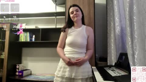 Snapshot of loudeguise chatting on 8, 6, 2026 Esma online show from 8, 6, 2026